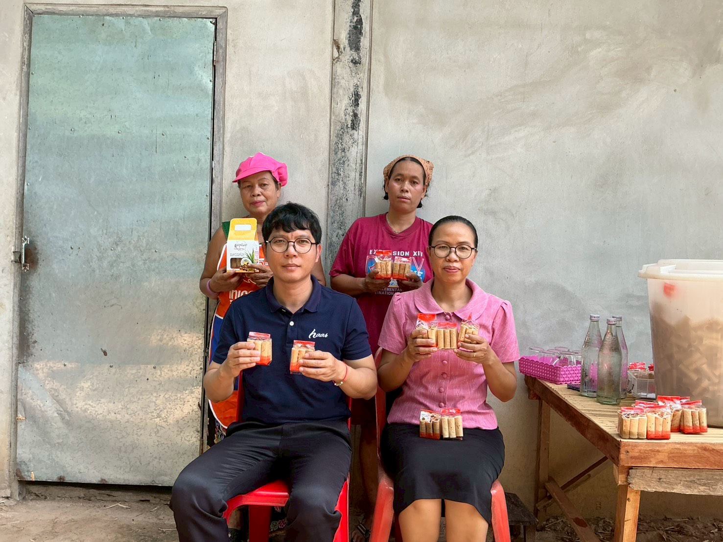 สำนักงานพัฒนาชุมชนอำเภอโพธิ์ไทร ลงพื้นที่ติดตามกลุ่มกู้ยืมเงินกองทุนพัฒนาบทบาทสตรีอำเภอโพธิ์ไทร จังหวัดอุบลราชธานี